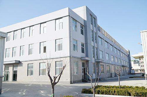 公司本著以人為本、誠信待人的理念，培養造就了一批專業人員